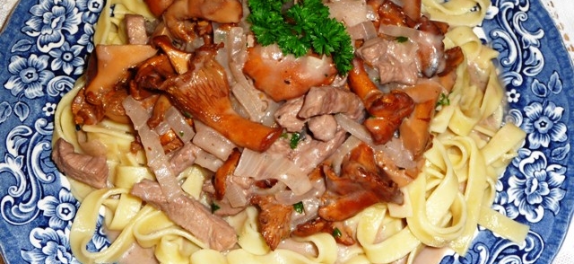 Geschnetzeltes met cantharellen