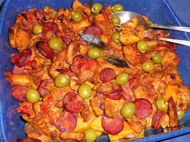 Portugese kipschotel (Frango a Portuguesa)