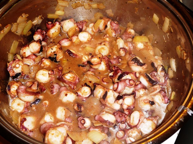 Octopus curry (the Dhow Inn) Mchuzi wa pweza