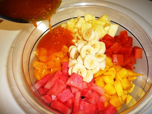 Tropische fruitsalade uit Zanzibar (Matunda salad)