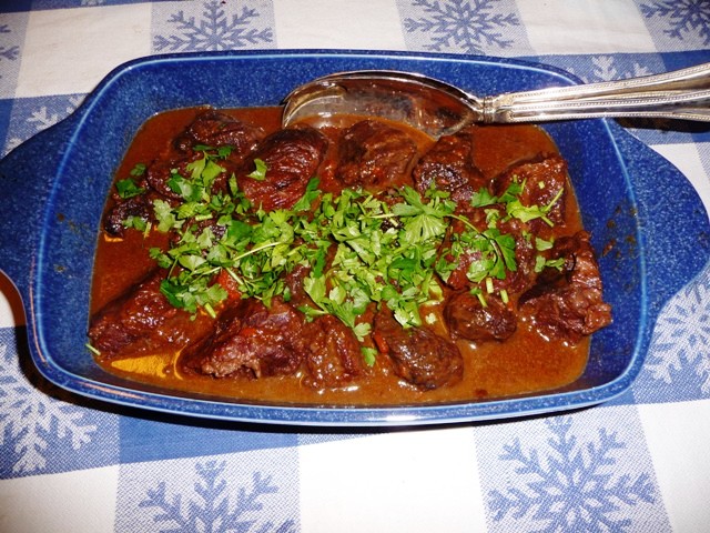 Gestoofde wild zwijnswangen