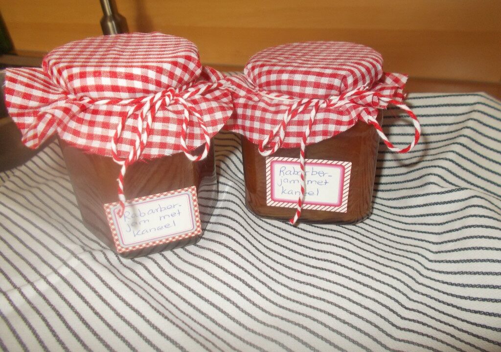Rabarberjam met sinaasappel en kaneel