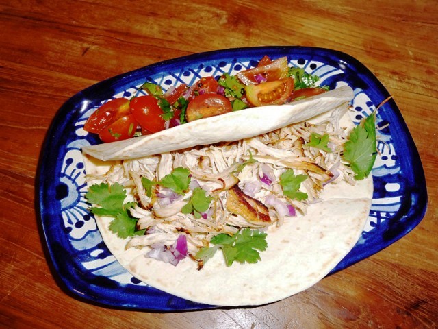 Carnitas de Pollo (Pulled Chicken)