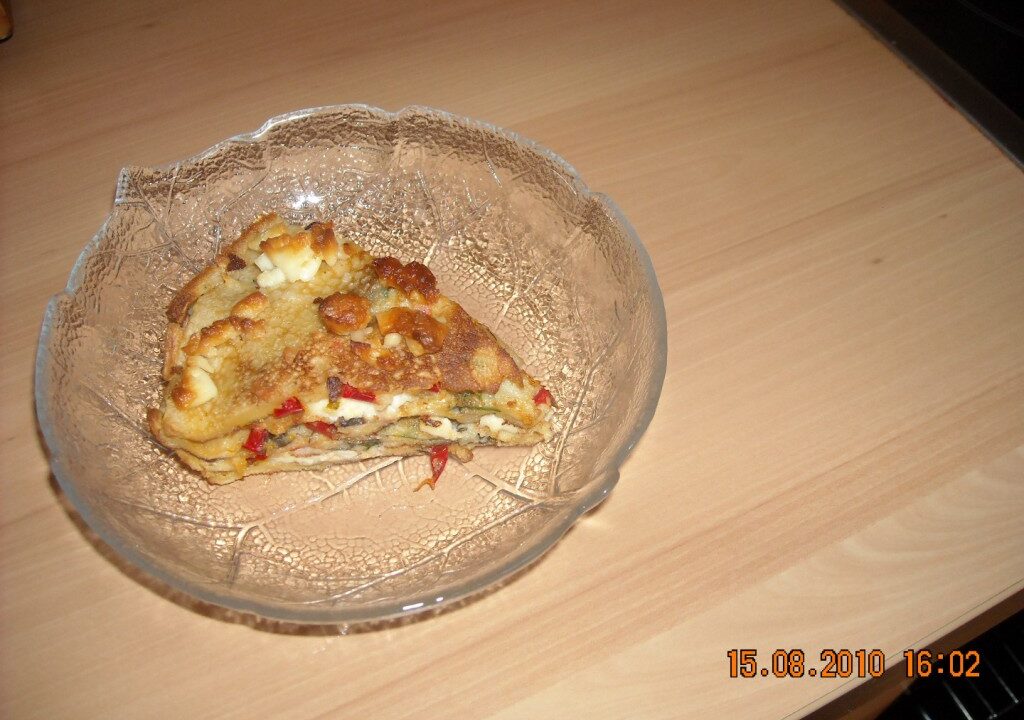 Flensjestaart met champignons, paprika en feta