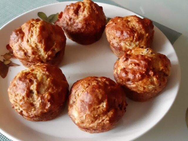 Kwarkbolletjes met banaan en rozijnen