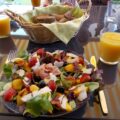 Zomerse lunchsalade; ook lekker voorgerecht.