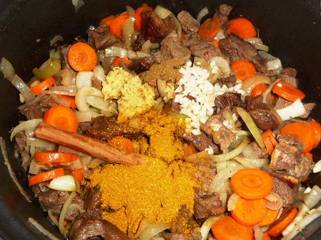 Runderstoof met cantharellen en abrikozen