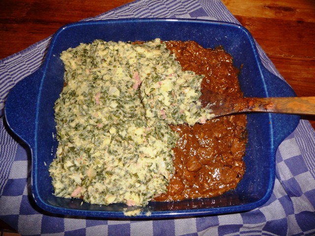 Ovenschotel met hachee en boerenkoolstamppot