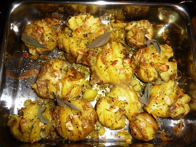Geplette Opperdoezer uit de oven (Smashed Patatoes)