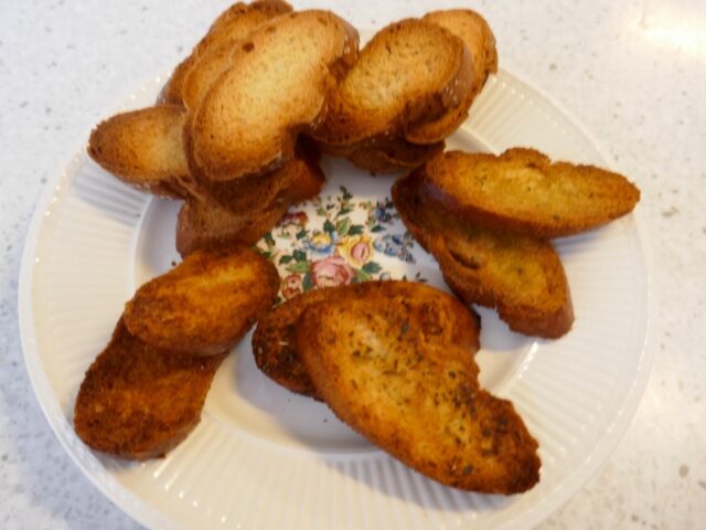 Heerlijke toast van overgebleven stokbrood