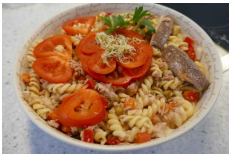 Warm Weer Pastasalade met Tonijn en Sardientjes.