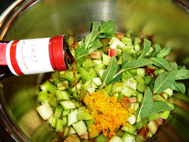 Rabarberjam met sinaasappel, munt en Grand Marnier