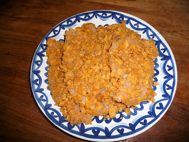 Krokante kipfilet met een laagje van cornflakes