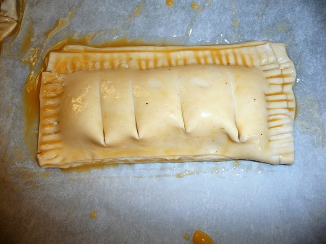 Aspergebroodjes van bladerdeeg