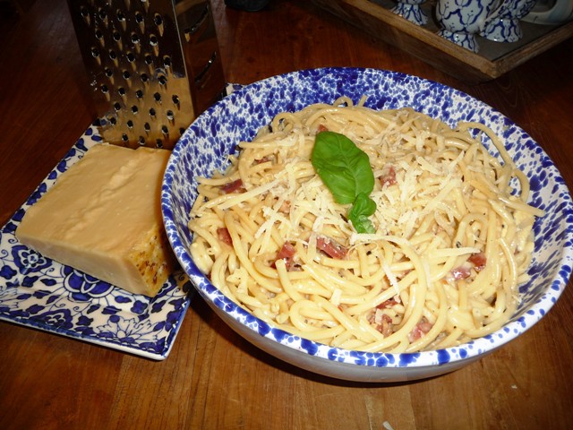 Pasta carbonara di prosciutto crudo