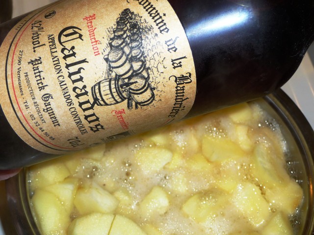 Luxe appelmoes (compote) met appelsap en Calvados