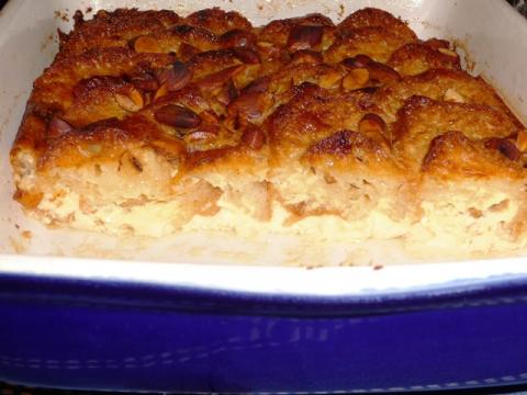 Oliebollen over? Maak deze ovenschotel van Janny van der Heijden