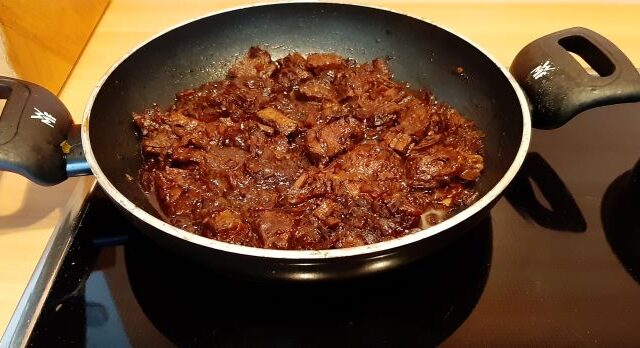 Daging Smoor heerlijk gestoofd Indisch rundvlees ook voor slowcooker