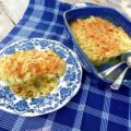 Kip kerrie witlofschotel met een dakje van puree