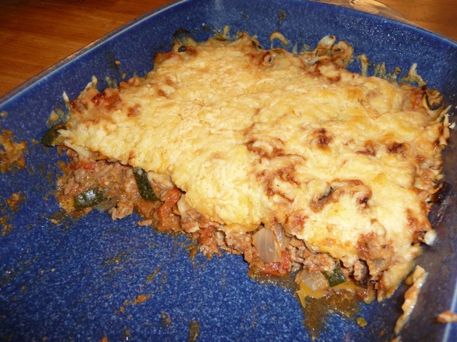 Mediterrane ovenschotel met aubergine, courgette en gehakt