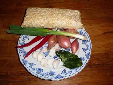 Tempeh manis (van de Balinese kookles)