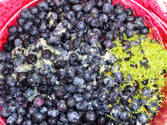 Blauwe bessenjam met limoen en limoncello