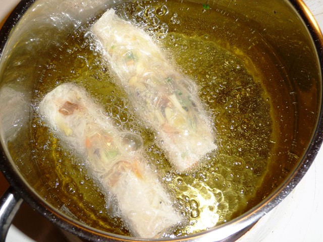 Vietnamese egg rolls Nem rán (Cháº£ giò)