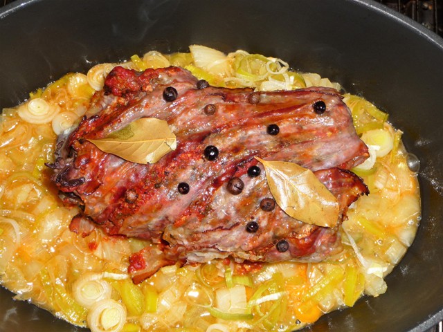 Reerug (aan het bot) uit de oven