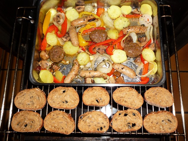 No waste: Tray bake van gourmet leftovers