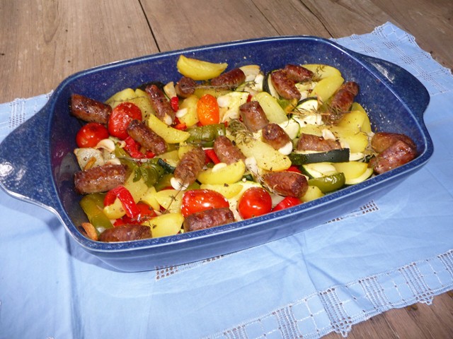 Italiaanse traybake met chipolata’s