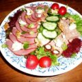 Winterse maaltijdsalade met gerookte eendenborst en paté