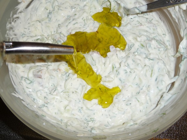 Snejanka salata, Bulgaarse tzatziki