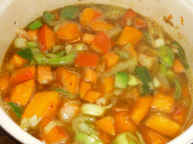 Pompoensoep met zoete aardappel