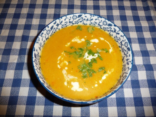 Pompoensoep met zoete aardappel