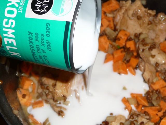 Kipstoofpot met linzen