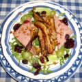 Salade met wildpate en gebakken oesterzwammen