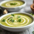 Courgettesoep met rucola