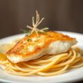 Gebakken skrei met mousseline van algen en linguini