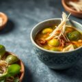 Indische Spruitjessoep met Pinda en Tauge