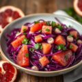 Rode Kool Salade met Garnaaltjes en Grapefruit