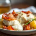 Skrei in een jasje van spek, mousseline van knolselder en aardappel