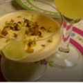 Limoncello – mousse met pistachenootjes.