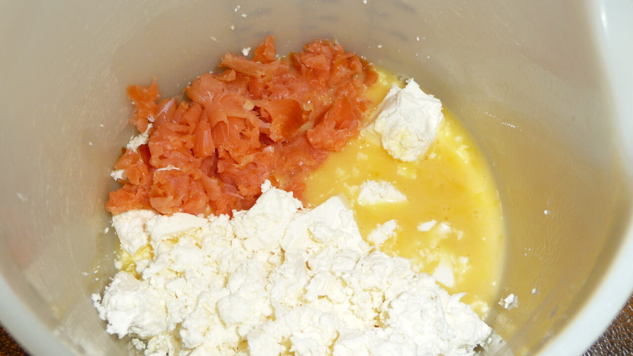 Courgette gevuld met gerookte zalm, kaas en ei, foto 4