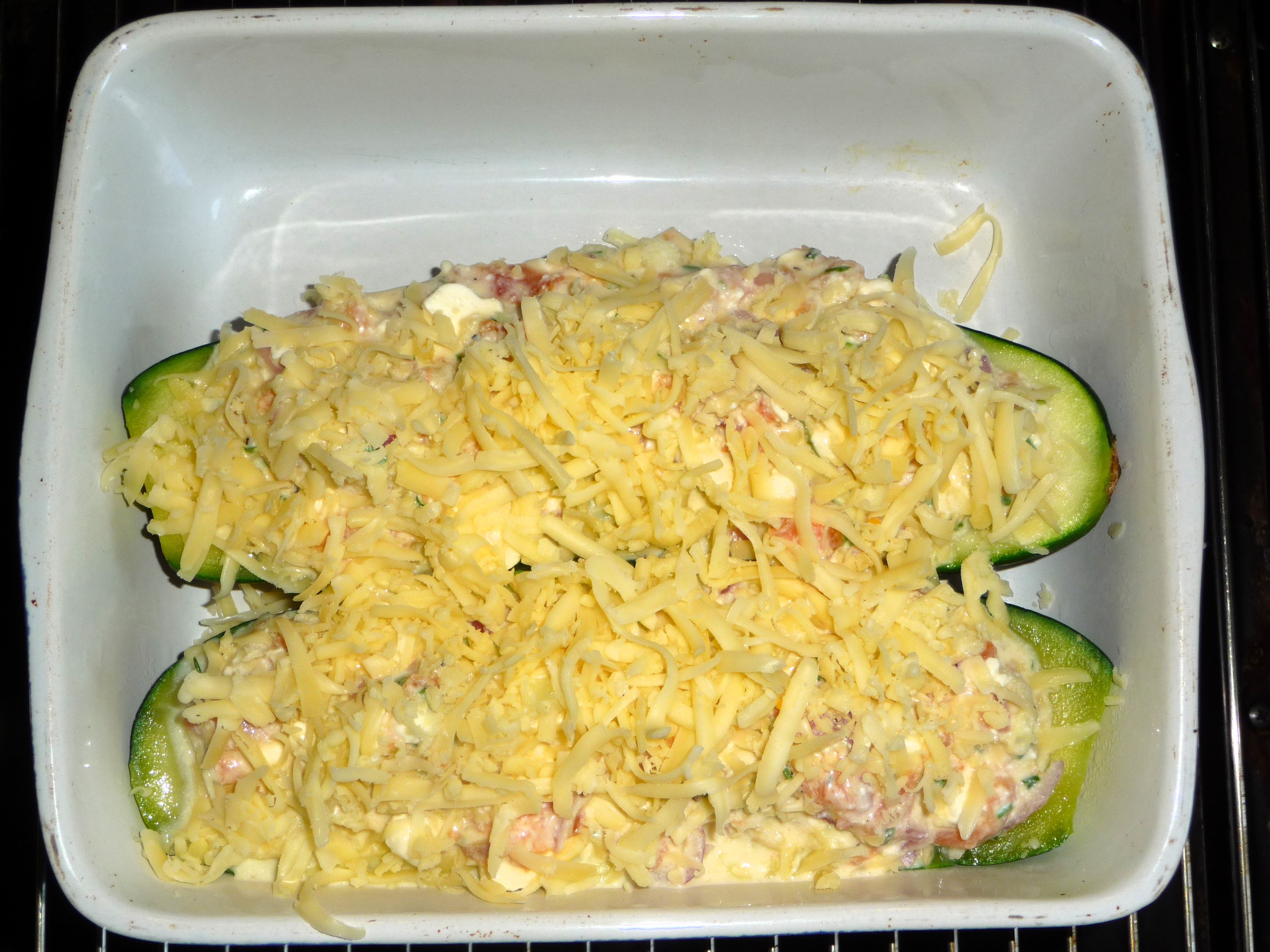 Courgette gevuld met gerookte zalm, kaas en ei, foto 7