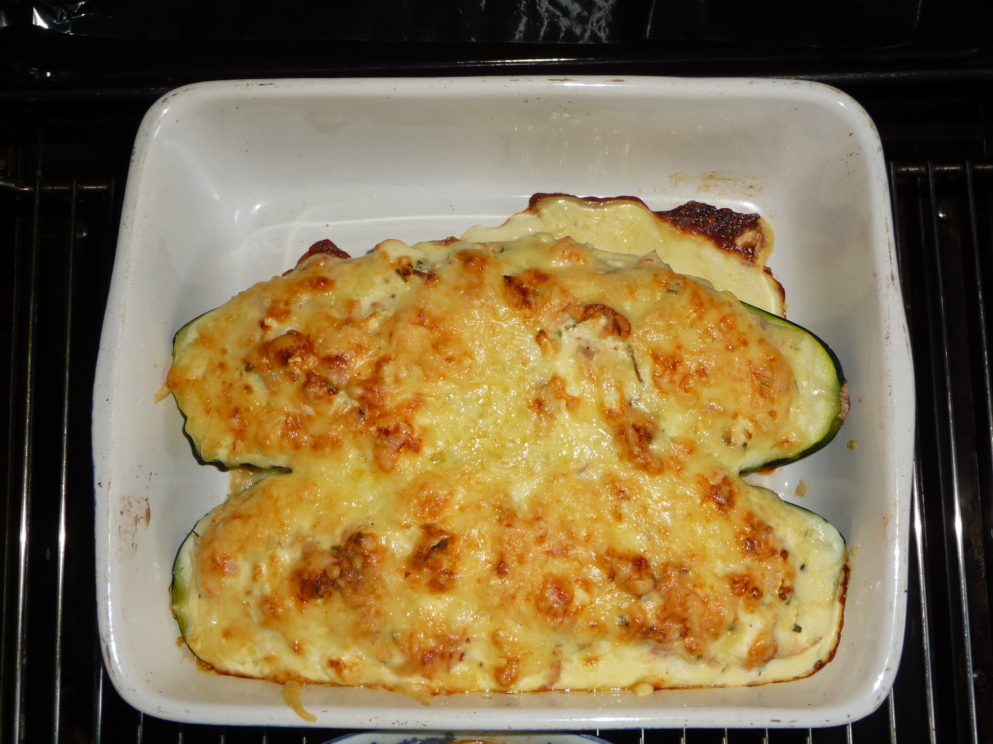 Courgette gevuld met gerookte zalm, kaas en ei, foto 8