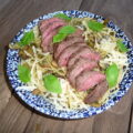 Pasta met pesto en biefstuk (Pasta con pesto e bistecca)
