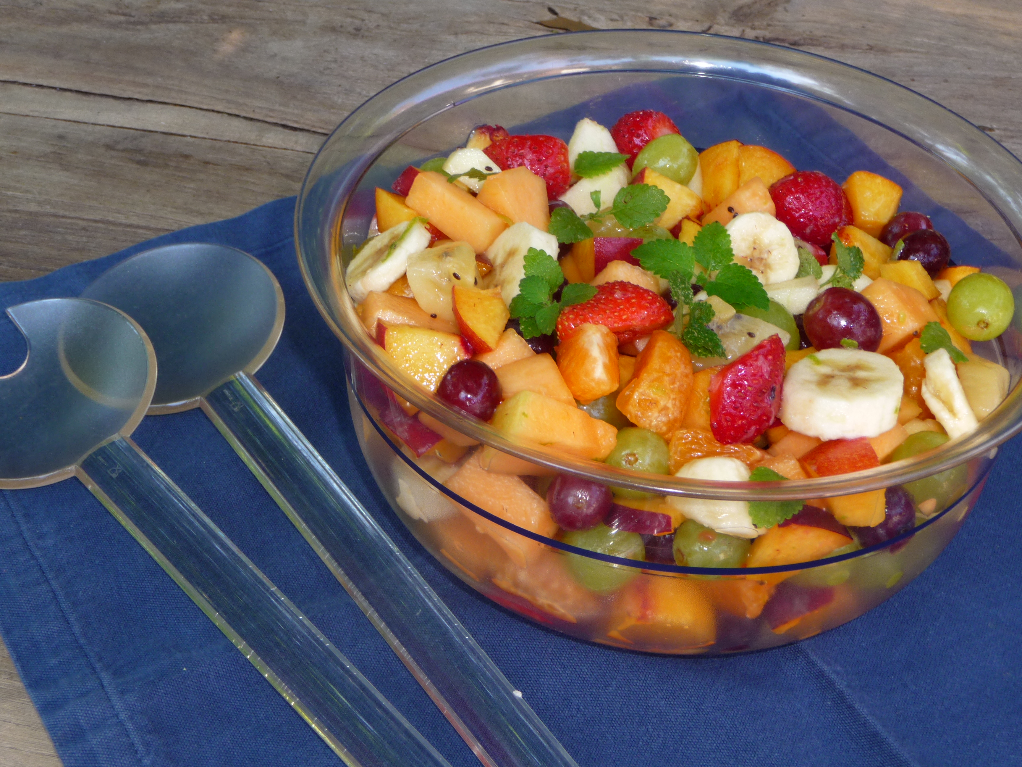 Frisse fruitsalade met limoen