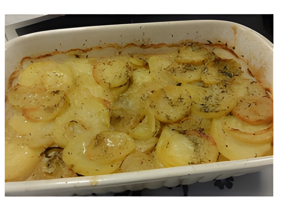 AARDAPPELSCHIJFJES BOULANGÈRE UIT DE OVEN