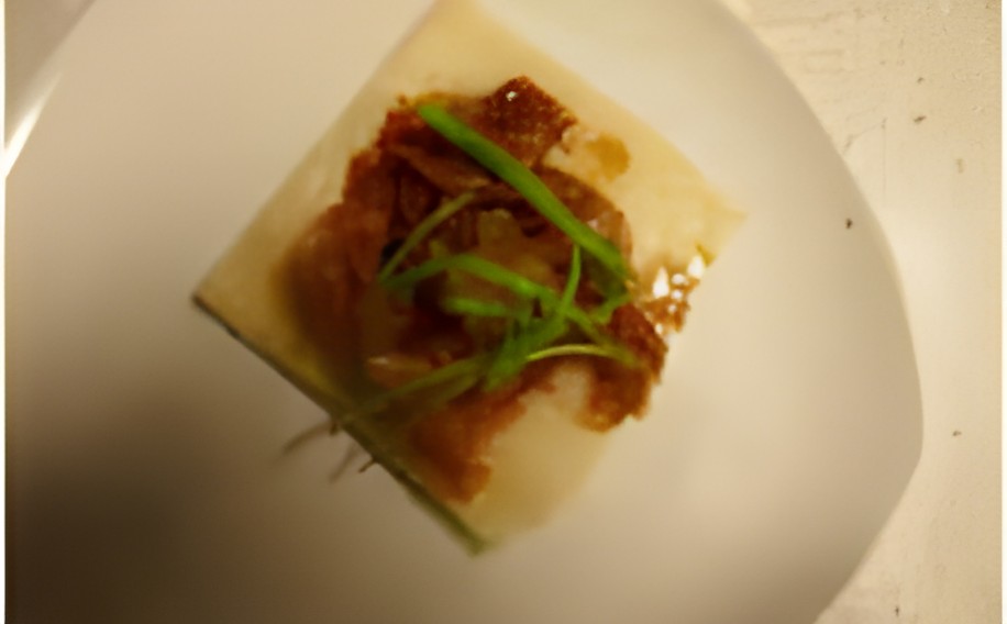Amuse carpaccio met kroepoek bosui en gember