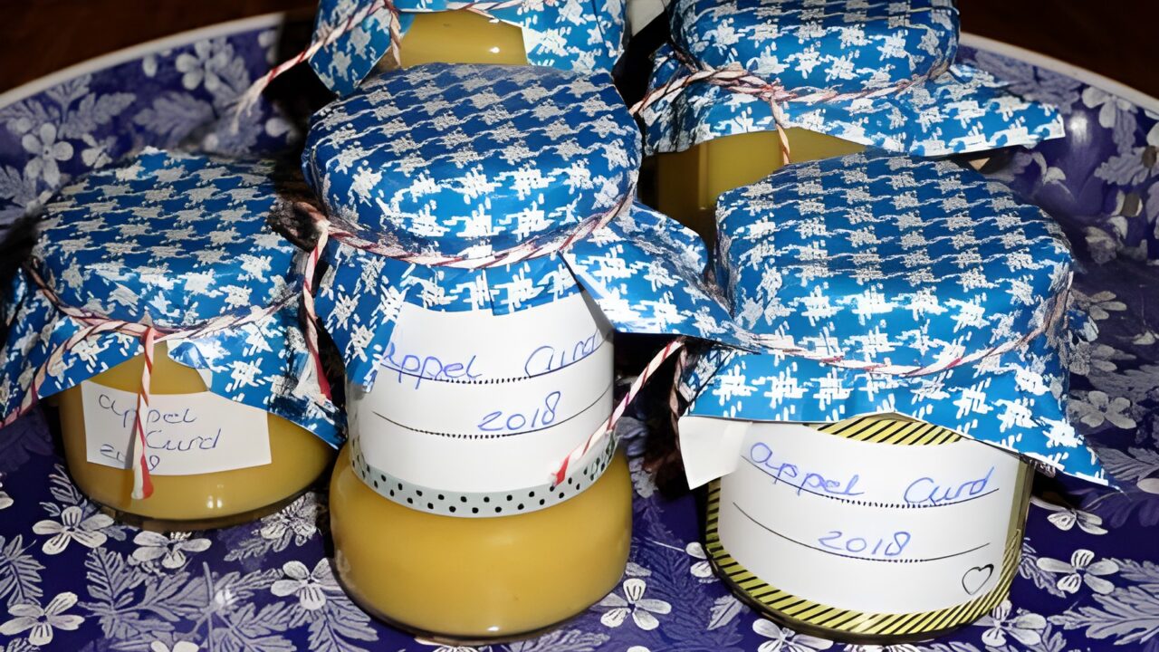 Appel curd (Apple curd)